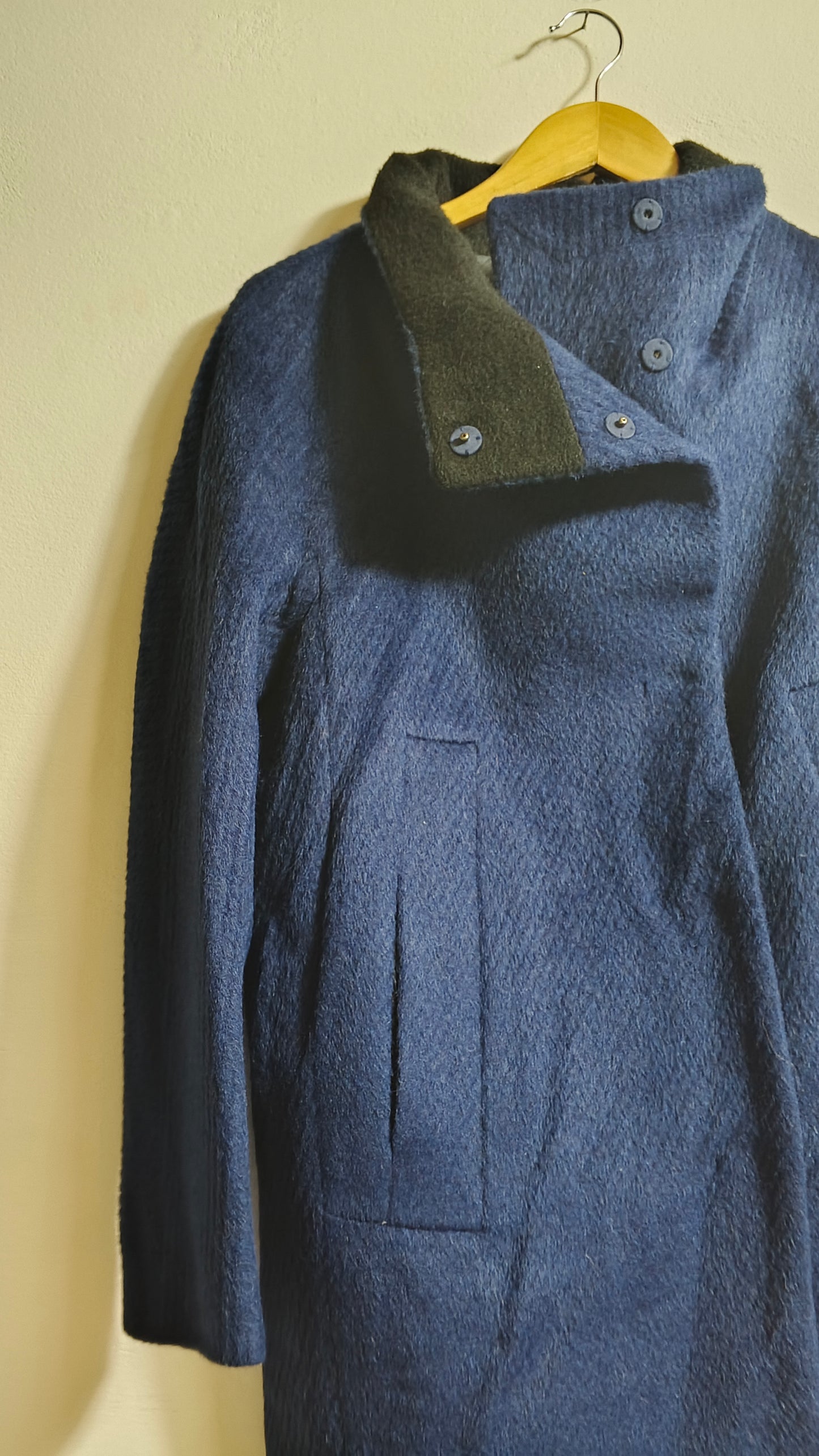Deep navy blue (11)