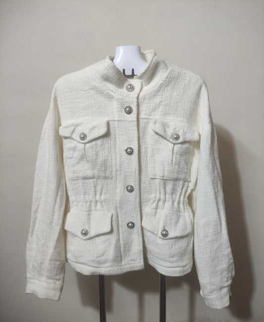 Off-white / Cream (31)