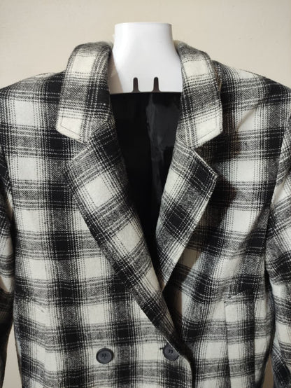 Check Black & White (47)