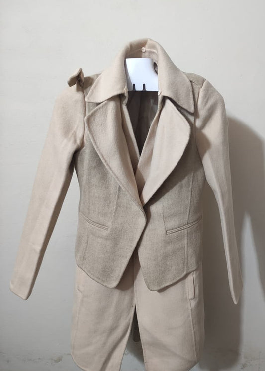 Beige and light taupe (62)